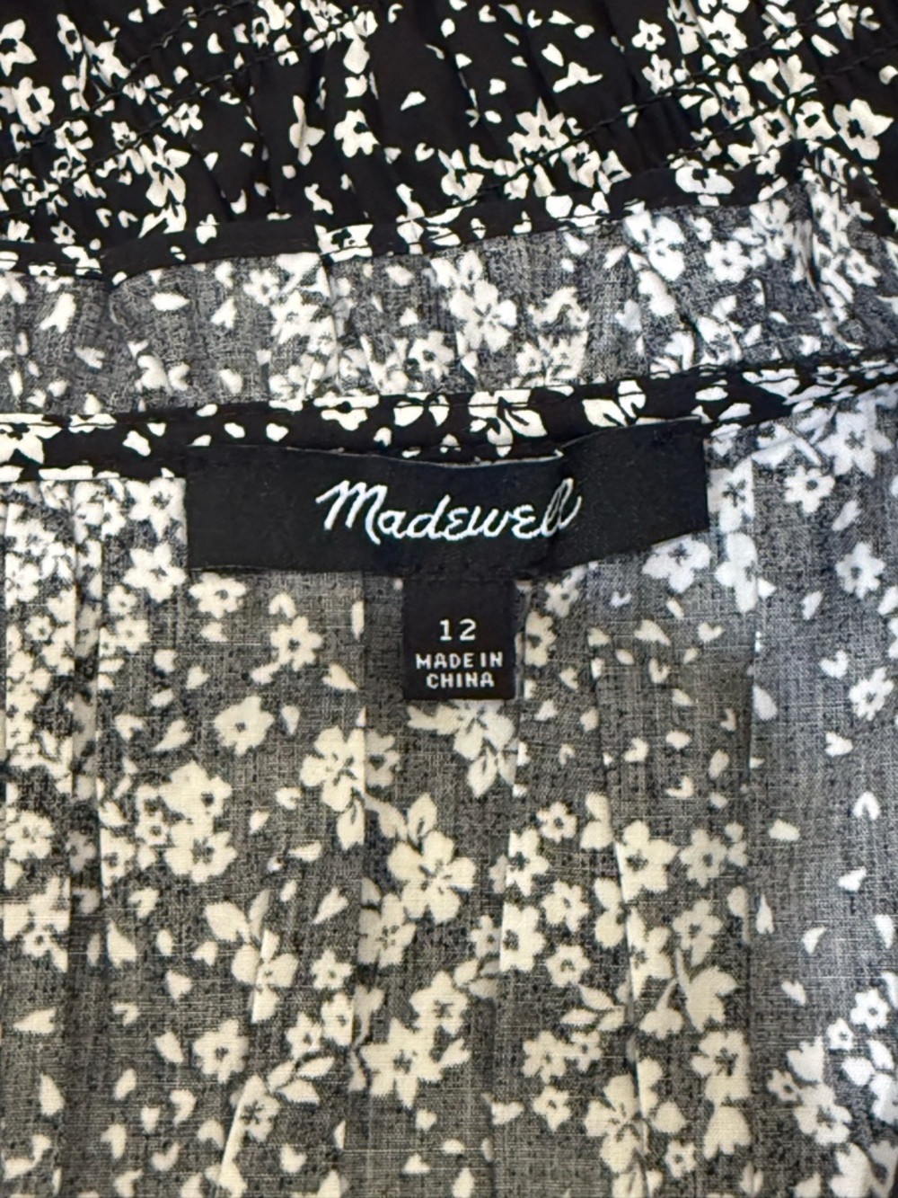 Madewell Smocked Crewneck Harper Floral Black White Mini Dress Floral Size 12 - Picture 8 of 9